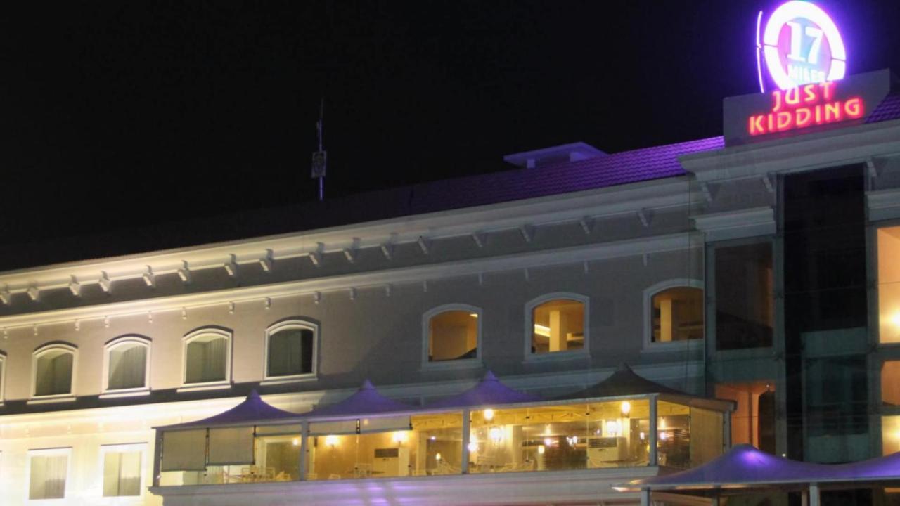 Hotel 17 Miles Джаму Екстериор снимка